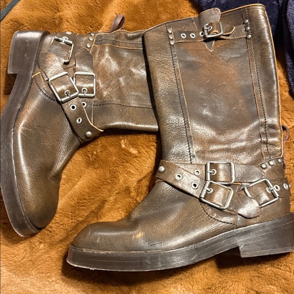 We The Free Distressed Brown Combat Boots - Picture 6 of 12